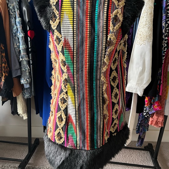 Judith March Vest - Picture 2 of 2